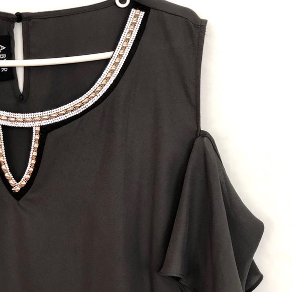 A. Buyer Charcoal Studded Cold Shoulder Blouse 2X - Picture 3 of 11